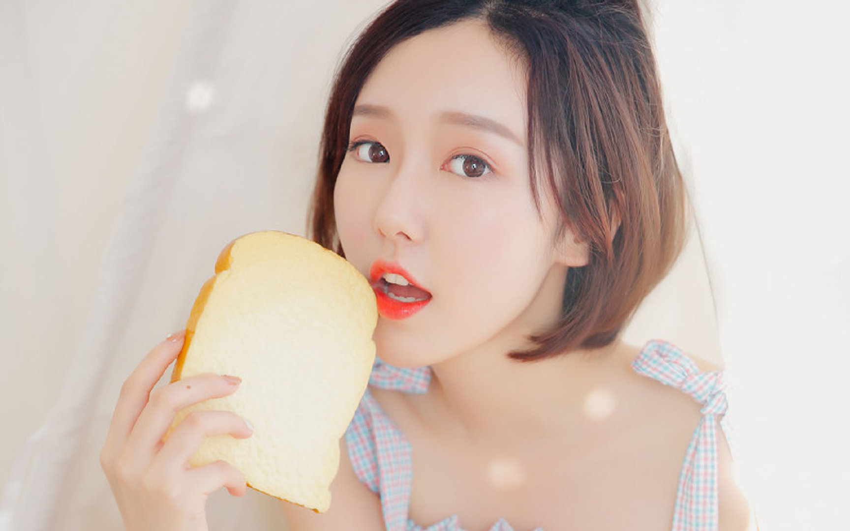 迪马利亚点燃赛场，多特蒙德与南非的友谊赛盛宴