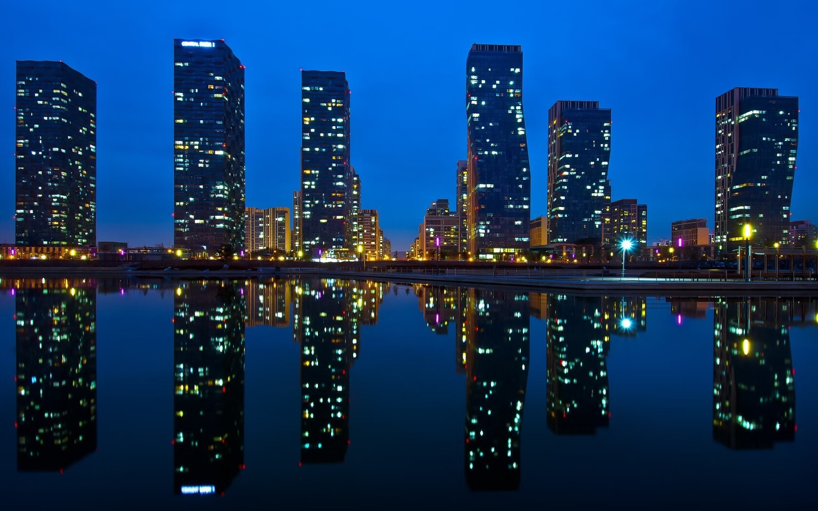 天使逆风展翼，迪马利亚一剑封喉，摩纳哥力克尼斯登顶海岸德比