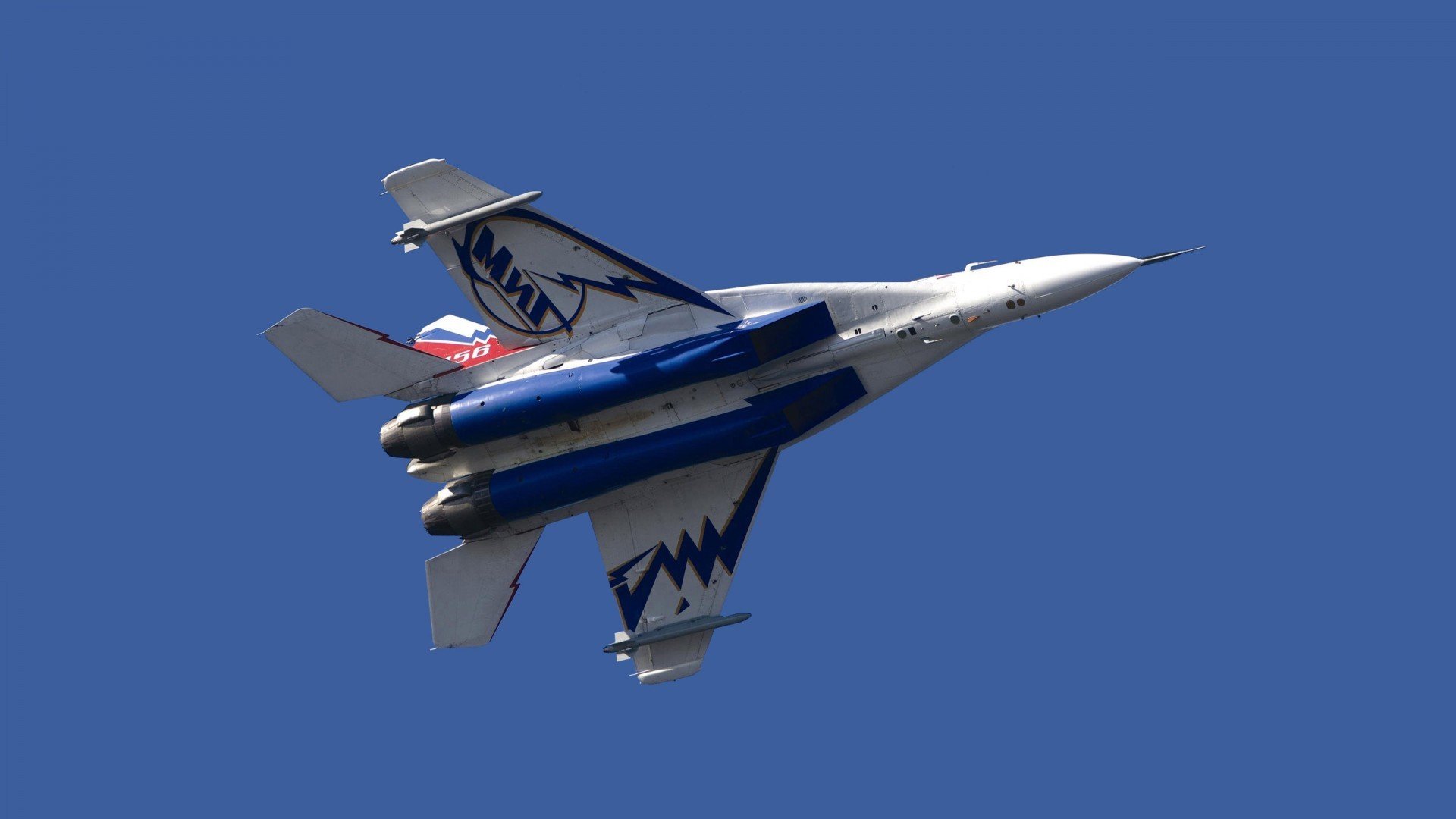 季后赛抢七之夜,约基奇是无BUG操作系统,数据越关键越稳定